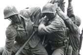 Risposta statua,elmetti,Iwo Jima