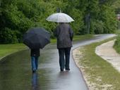 Risposta camminare, ombrello, umidità